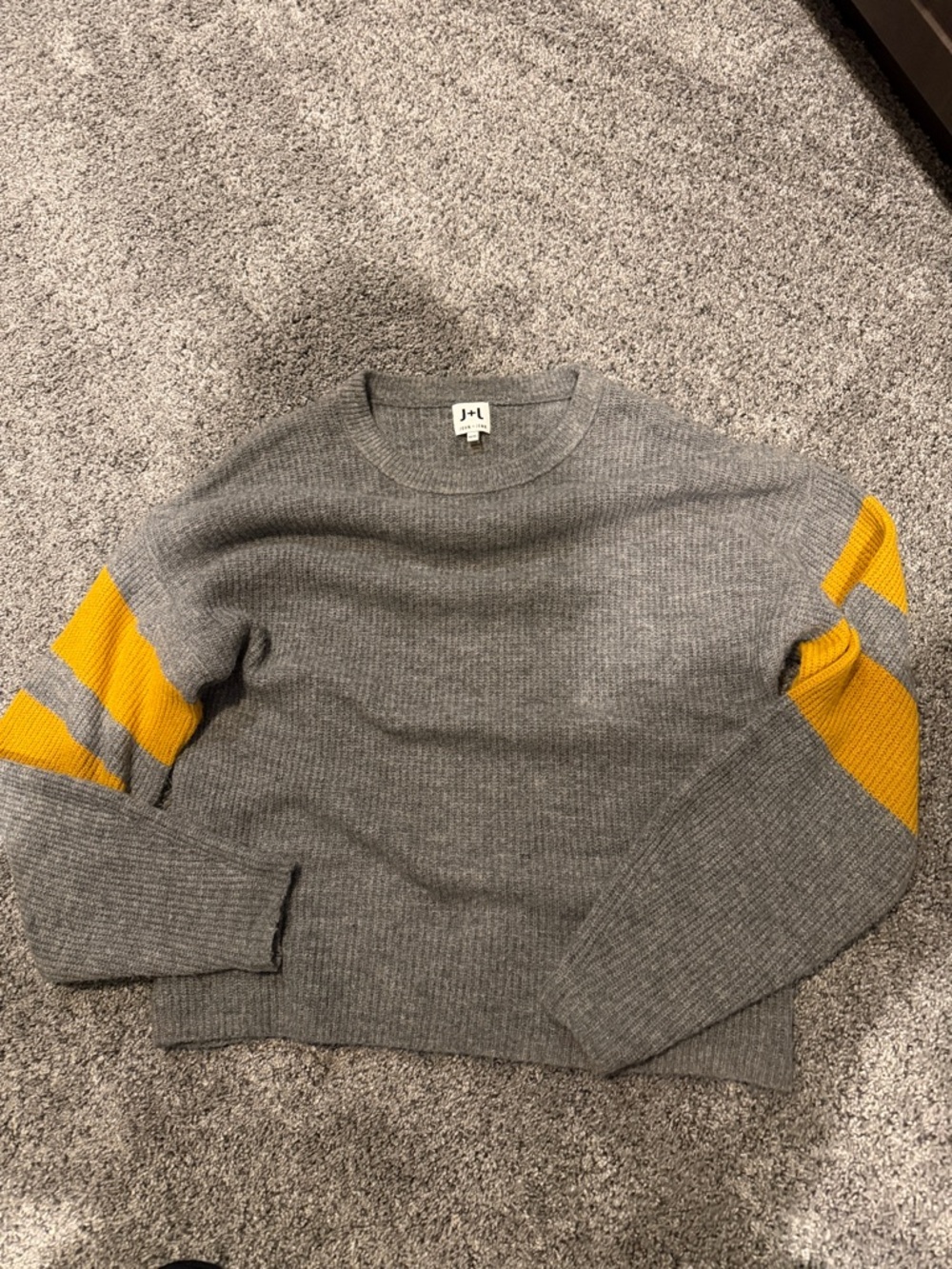 John + Jenn Gray Knit Pullover with White Label